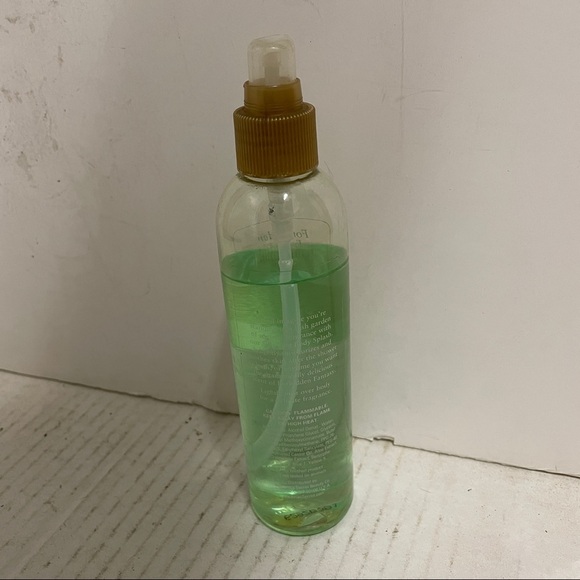 Victoria Secret Garden Forbidden Fantasy Spray - Picture 3 of 3